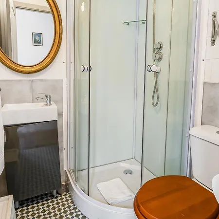 The Indy House By Lovelystay Casa de hóspedes Lisboa